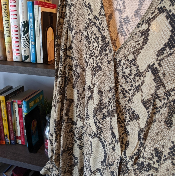 H&M Snake Print Maxi Dress - Picture 10 of 11